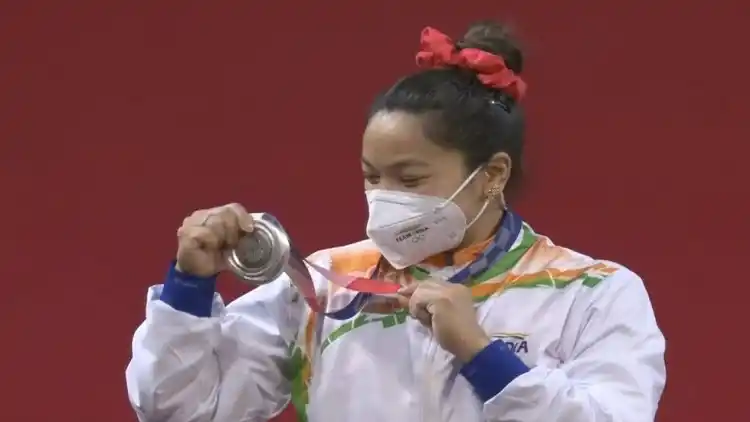 Weightlifter Mirabai Chanu opens India's tally at Games