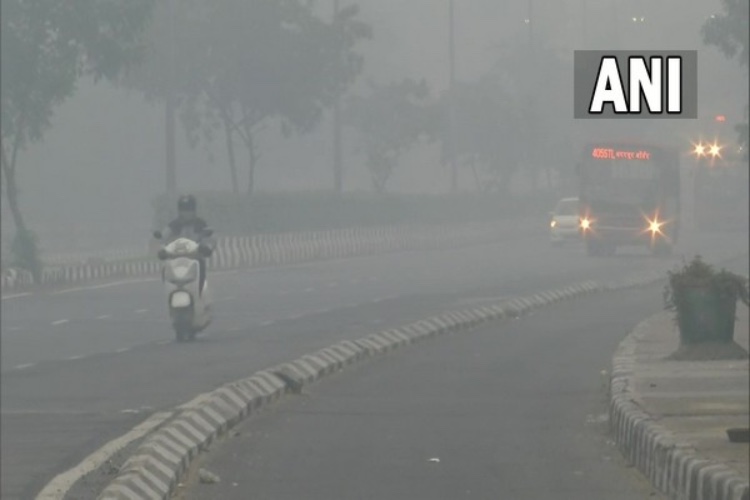 Delhi's AQI Improves But Remains 'very Poor'