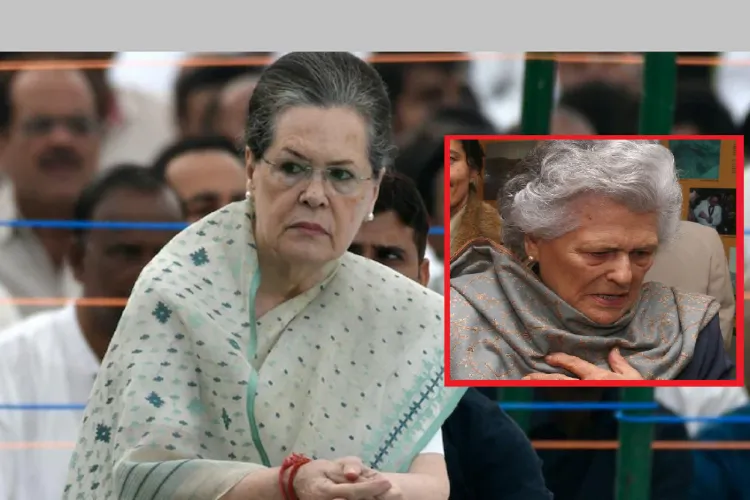 Sonia Gandhi and her mother