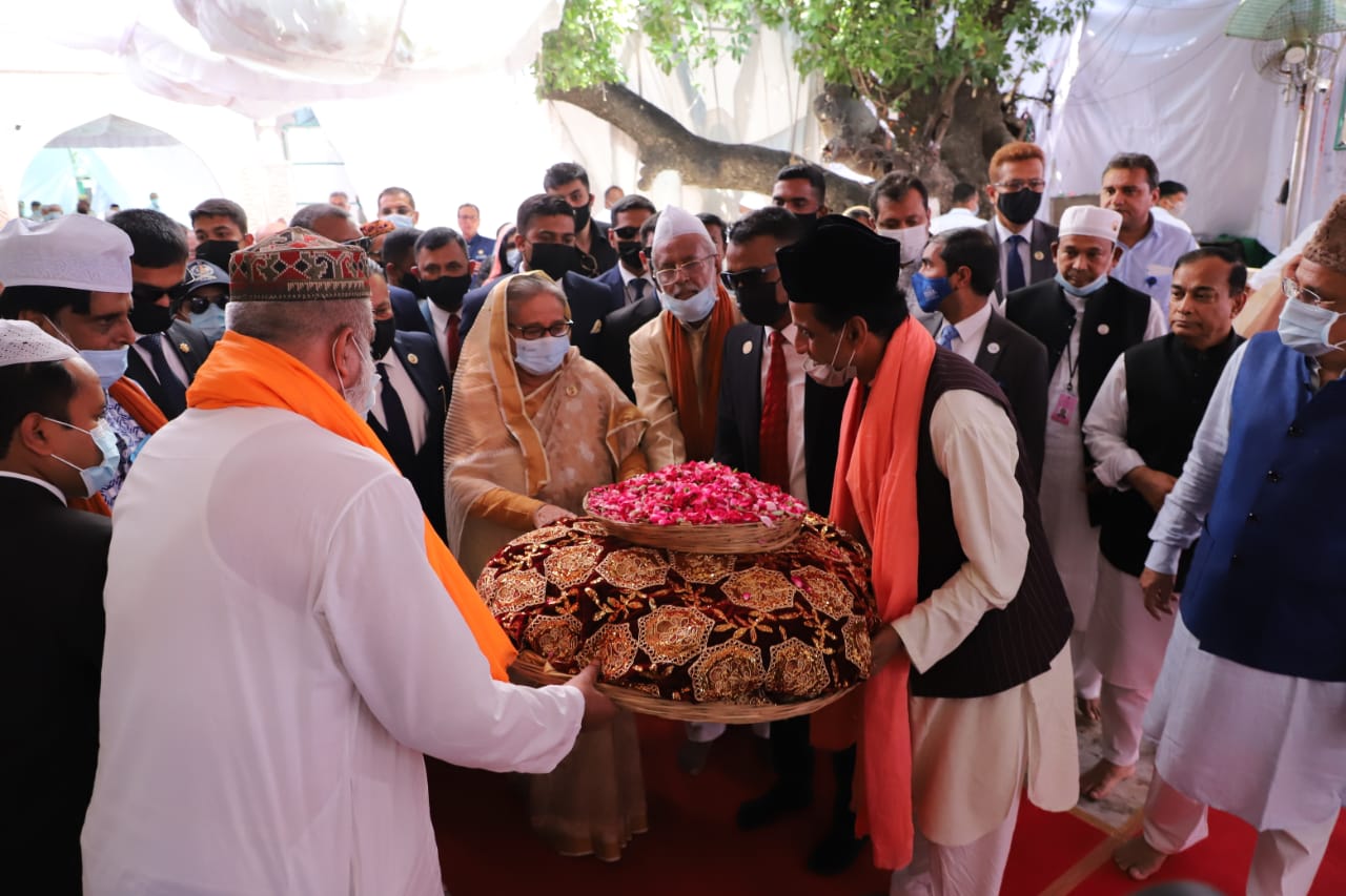 sheikh hasina at ajmer dargah