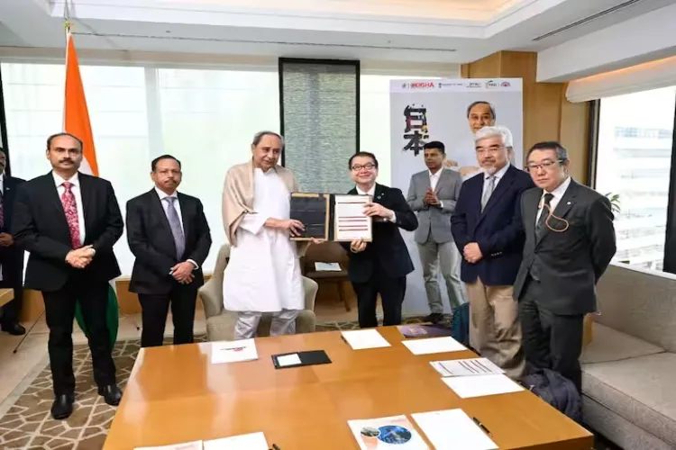 Odisha Chief Minister Naveen Patnaik with senior industrialists in Tokyo