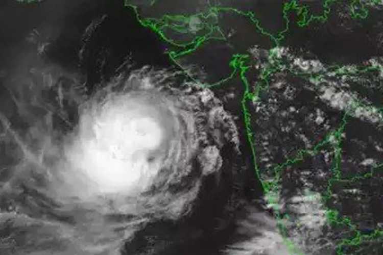 Cyclone Biparjoy to hit Gujarat's Saurashtra and Kutch regions today