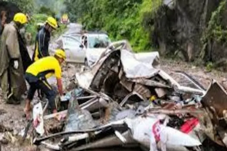 Heavy rainfall causes falling of debris near Gangnani