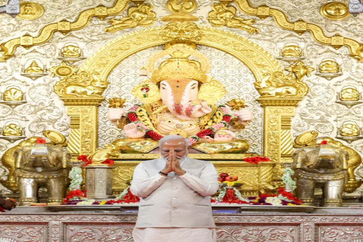 “The Dagdusheth Halwai Ganesh Mandir has a great importance in the history of Pune,” said PM Modi