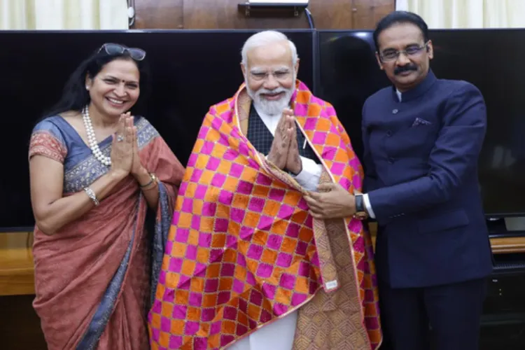 Prime Minister Narendra Modi with the Chancellor and Pro Chancellor of LPU