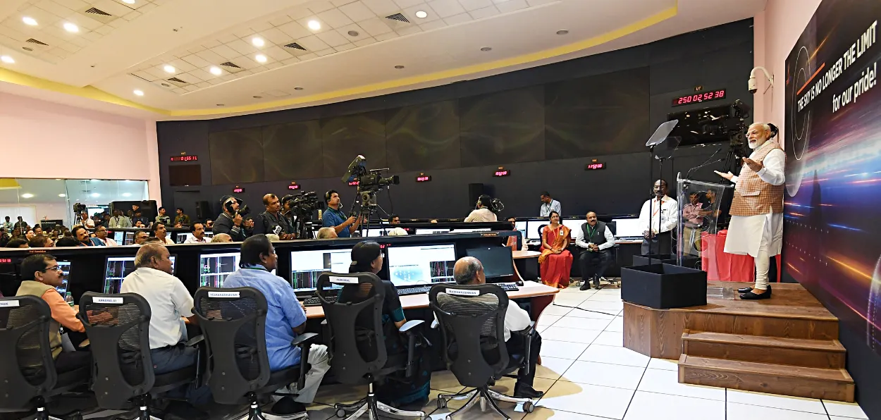 Prime Minister Narendra Modi addressing the scientists, at ISRO, in Bengaluru on Saturday