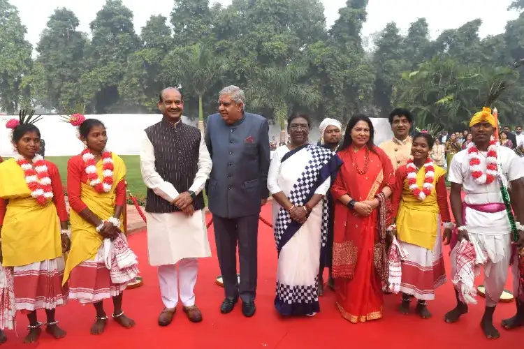 President Droupadi Murmu and Vice President Dhankar with Tribesmen