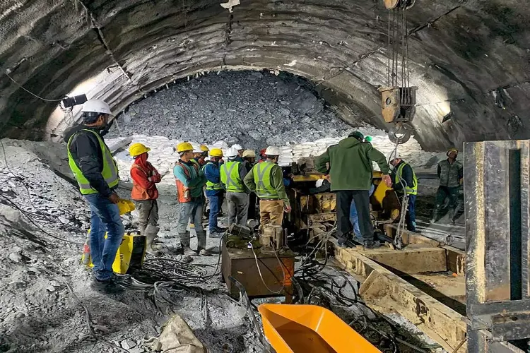 Silkaya Tunnel where 41 labourers are still trapped