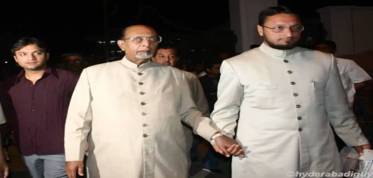 Sultan Salahuddin with his sons Asaduddin Owaisi and Akbaruddin Owaisi