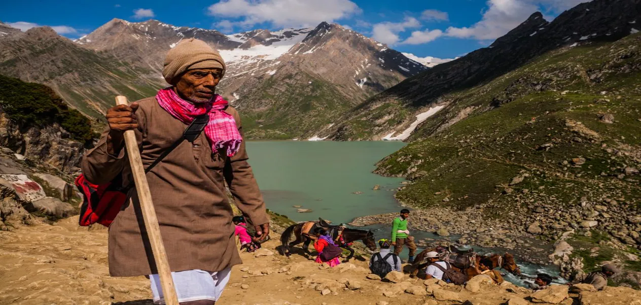 A Pilgrim to Amarnath cave shrine