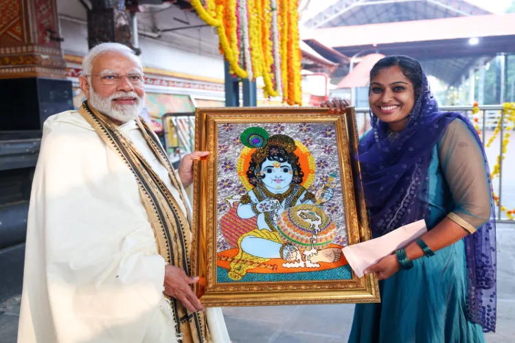 Prime Minister Narendra Modi with artist Jasna salim