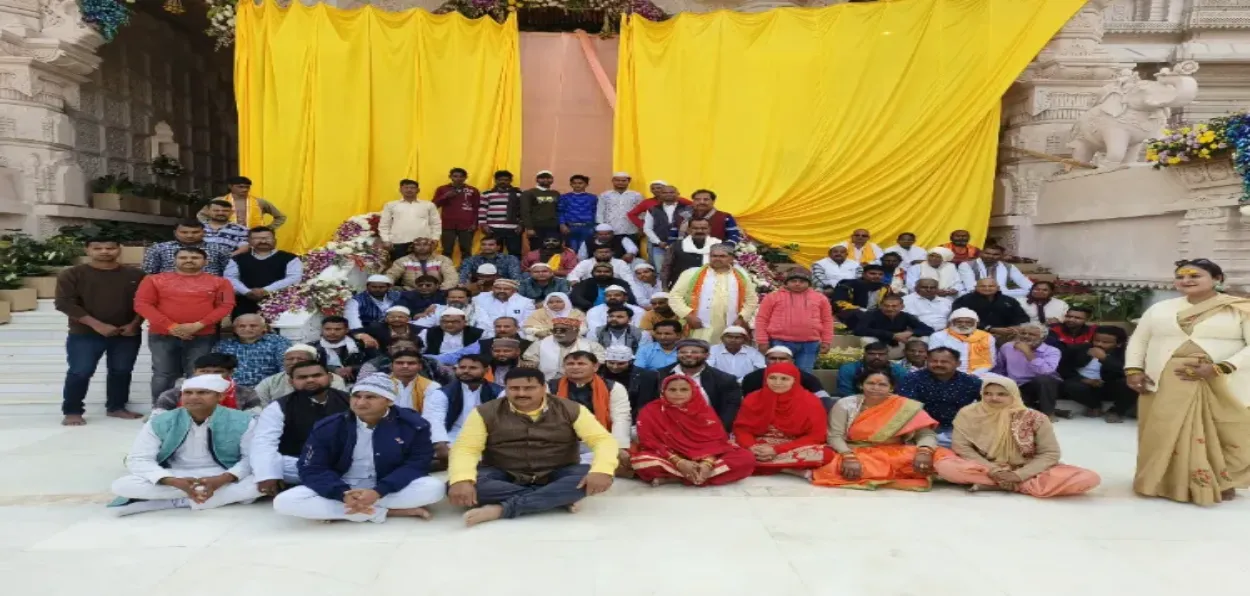 Muslim Rashtriya Manch activists at Ram Mandir, Ayodhya