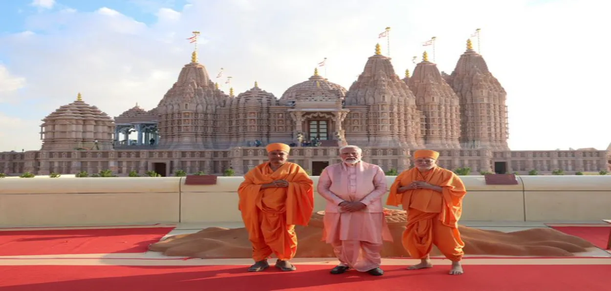 Prime Minister Narendra Modi with heads of the Bochasanwasi Akshar Purushottam Swaminarayan Sanstha (BAPS) Temple, after inaugurating it in Abu Dhabi