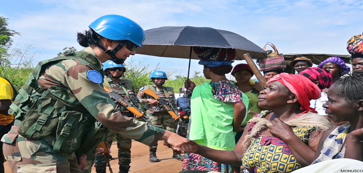 Major Radhika Sen with women in Congo (X, UN Peacekeeping)