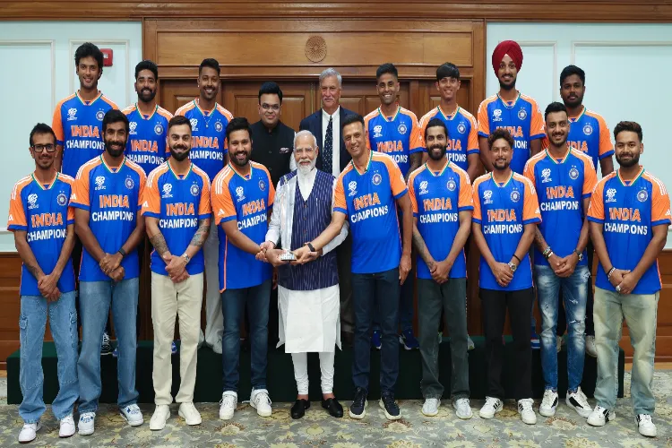 Indian cricket team meets PM Narendra Modi