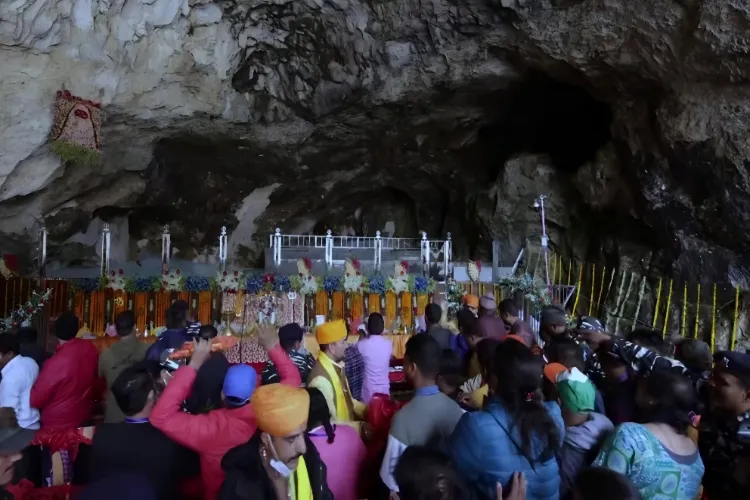 Devotees paying obesiace at the holy cave of Amarnath