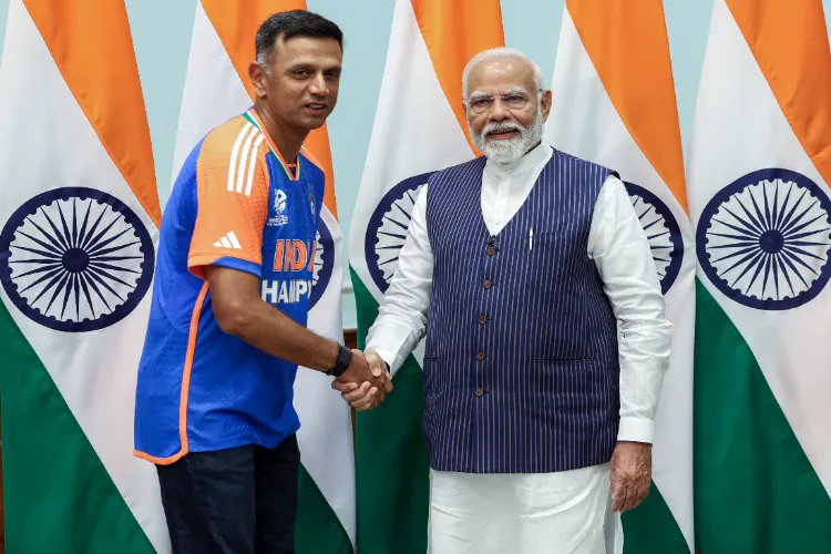 PM Modi meets Rahul Dravid