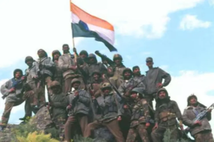 Indian soldiers in Kargil on 26th July, 1999 (Image X)