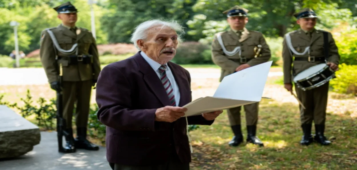 Wiesław Stypuła, who lived in Balachandi Camp till he was 17, paying tributes to Maharaja of Jamnagar at his memorial in Warsaw.Stypula passed away in May 2024