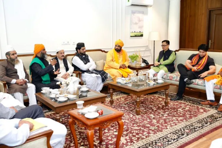 Muslim religious leaders and scholars with Union Minority Minister Kiren Rijiju 