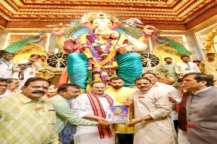 BJP national President JP Nadda offered homage to Lalbaugcha Raja