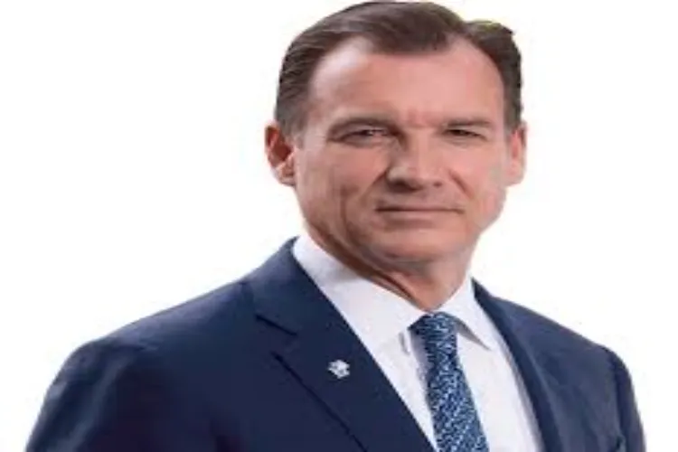  New York Senator Tom Suozzi