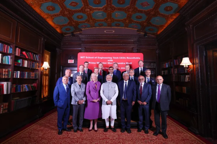 Narendra Modi with CEOs of global companies (X)