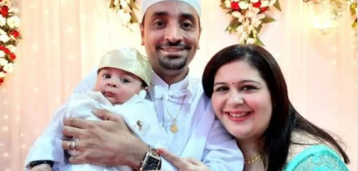 A Parsi couple with their six-month baby (Facebook page of Jiyo Parsi)