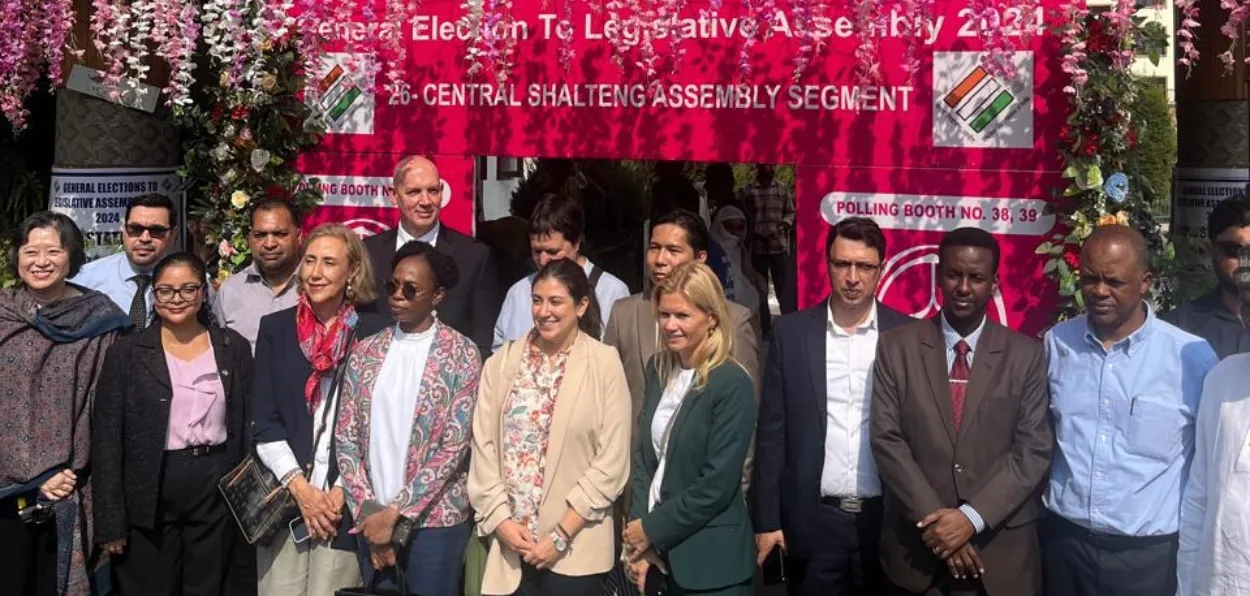 Global Delegates Pose at Pink Polling Booth in Budgam, Srinagar