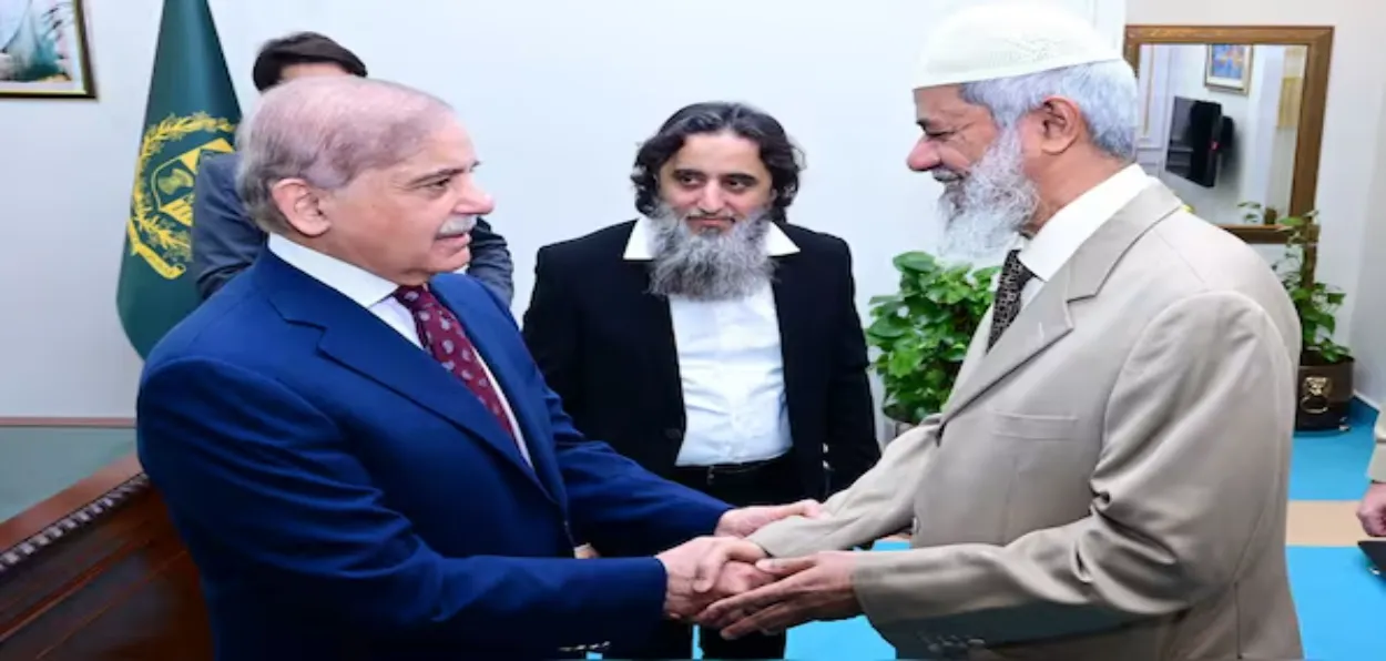 Dr Zakir Naik with Pakistan's Prime Minister Shehbaz Sharif