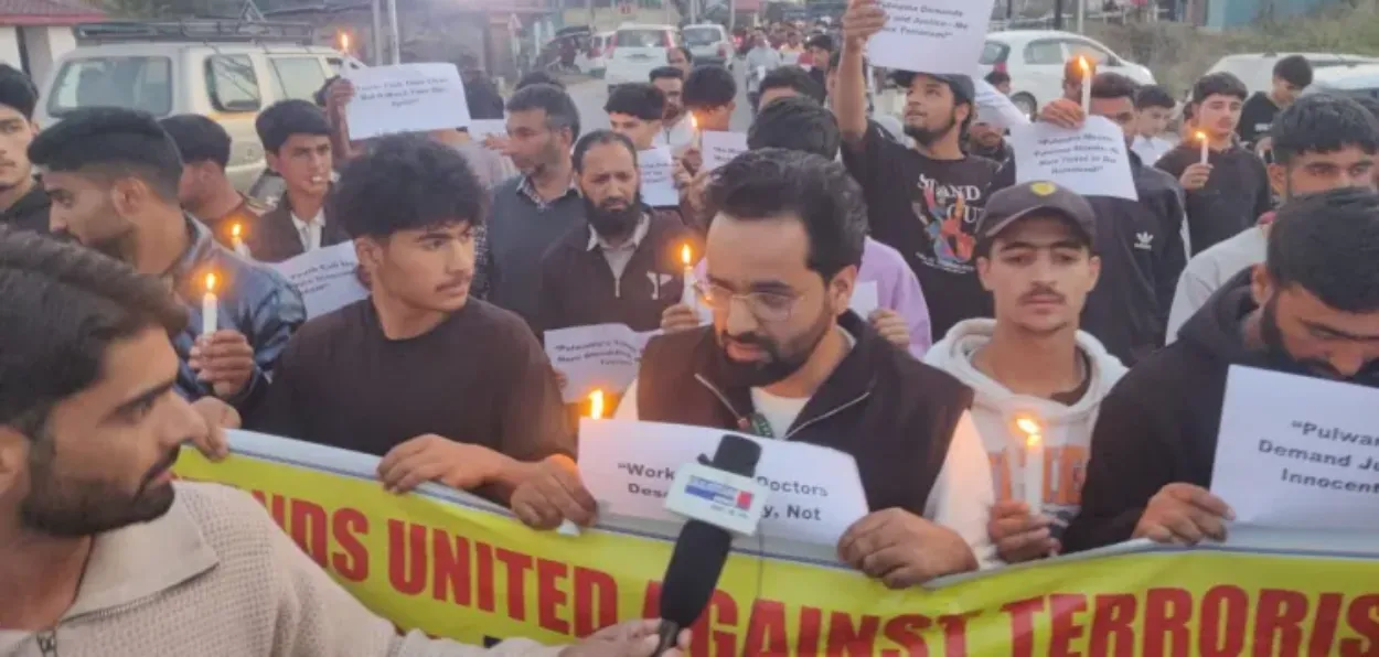 Pulwama Youth protesting against terrorist killings in Gaganger, Ganderbal