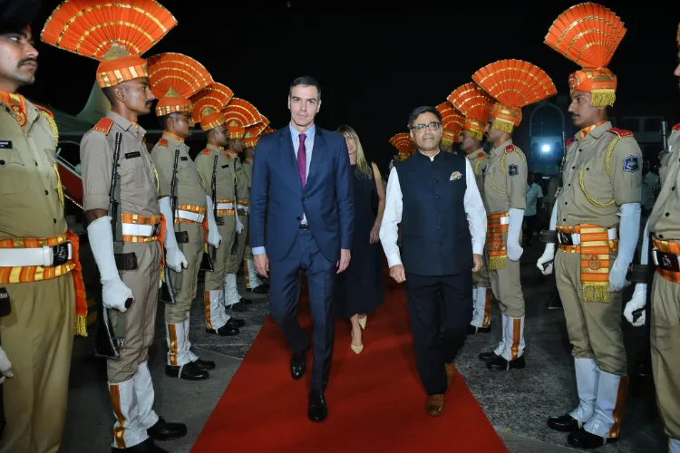 Spainish President Perdro Sanchez  being welcomes by Foreign Secretary Vikram Mishri at Vadodara