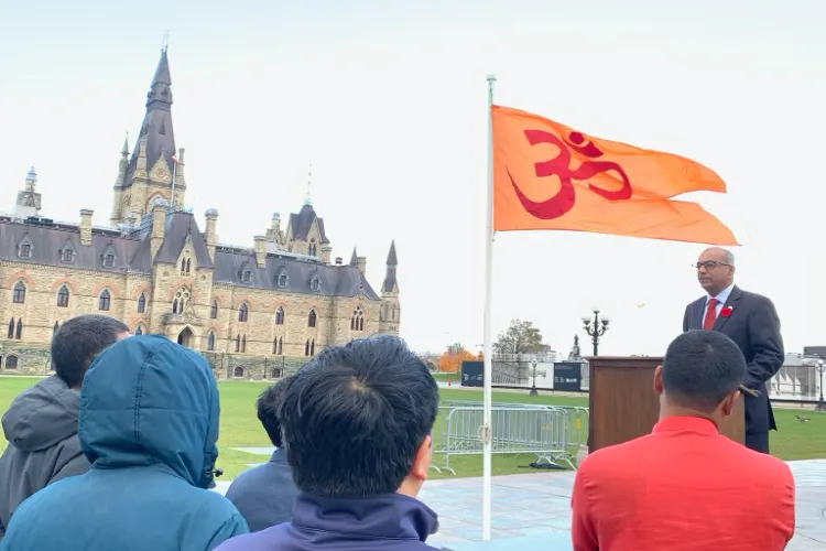 Canadian MP Chander Arya protesting against Khalistanis outside his house