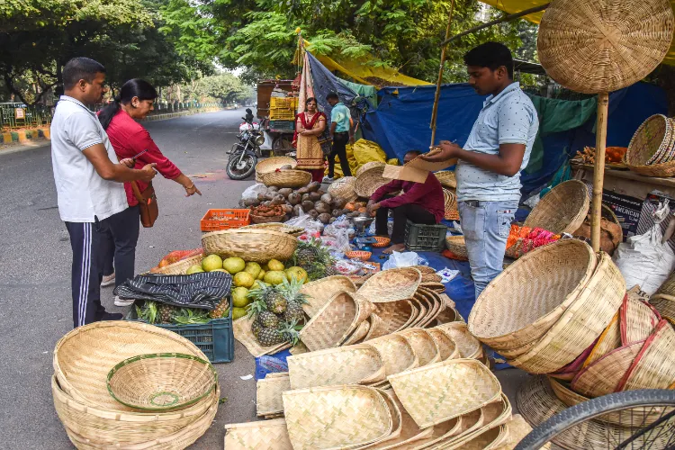 People shopping for Chhath festival in Indirapuram, Ghaziabad