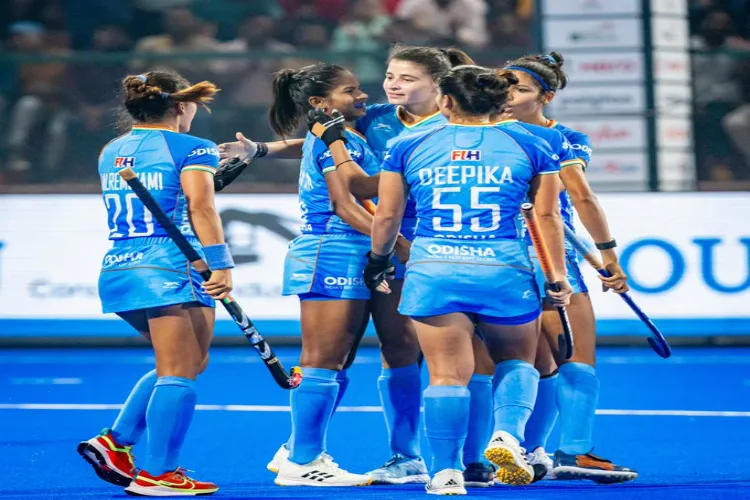 India women hockey player reechoing over their win