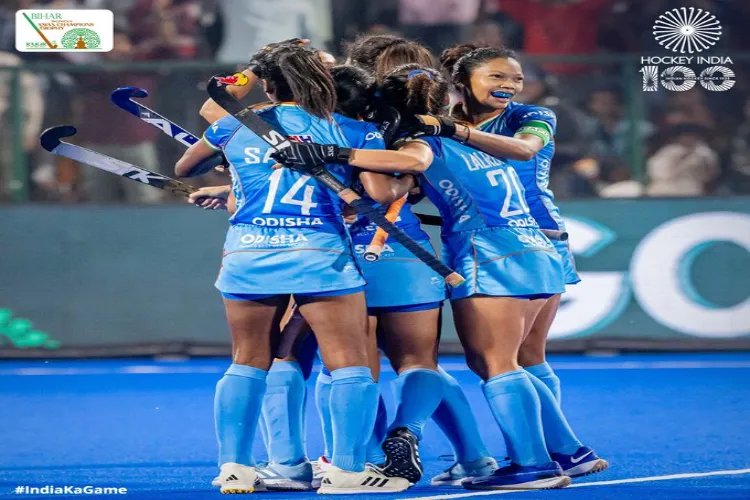 Jubilant Indian players after the Navneet hit the final goal to score a win over japan