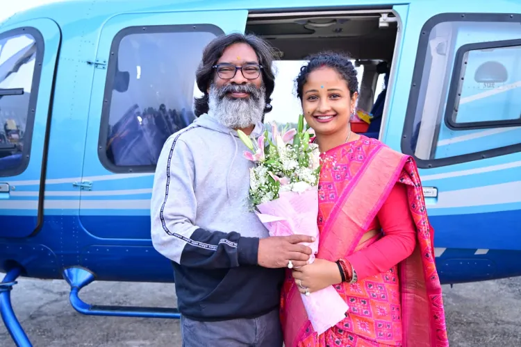 Hemant Soren with wife kalpana Soren