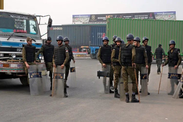 Pakistan Army deployed in islamabad