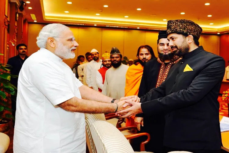 Prime Minister Narendra Modi with Haji Syed Salman Chishty at Ajmer Sharif Darhah