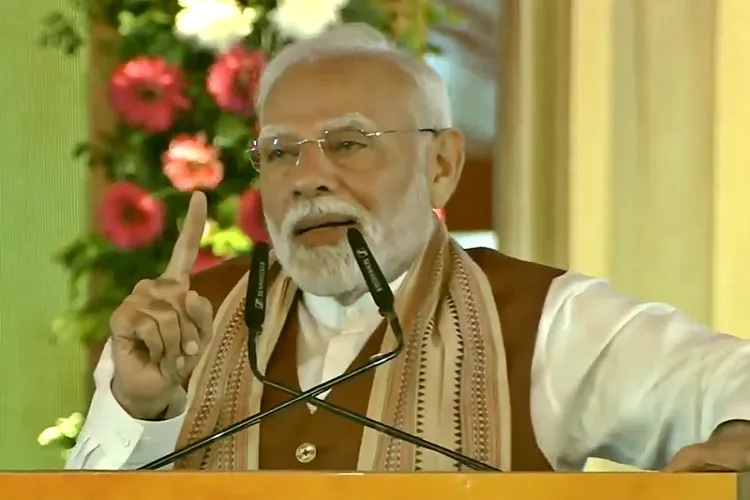 Prime Minister Narendra Modi addressing a meeting in Bhubaneshwar