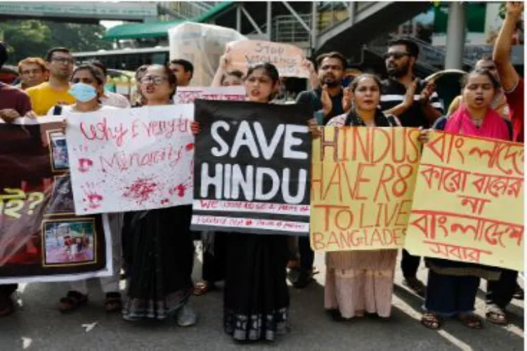 Bangladeshi Hindus protesting against violence