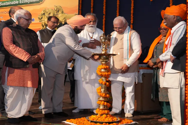 Uttarakhand Governor lt gen (Retd) Gurmeet Singh and Kerala Governor Arif Mohammad Khan lighting lamp to inaugurate the international Gita Mohotsav at Kurukshetra