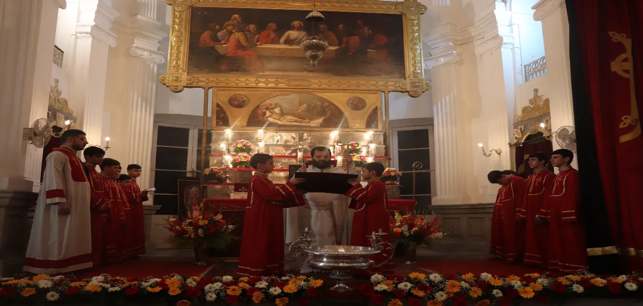 Christmas Mass at Armenian Church of Kolkata (Courtesy: Armenian College and Philanthropic Academy)