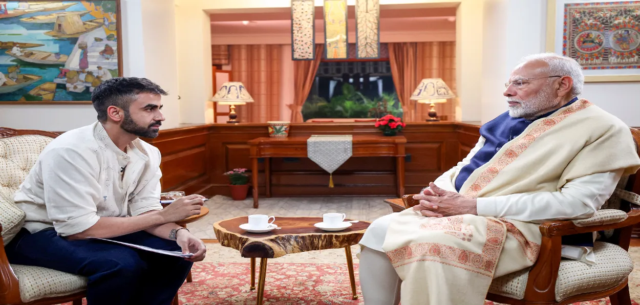 Prime Minister Narendra Modi with  Zerodha Co-founder Nikhil Kamath