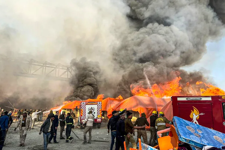 Major fire breaks out in Maha Kumbh, Prayagraj