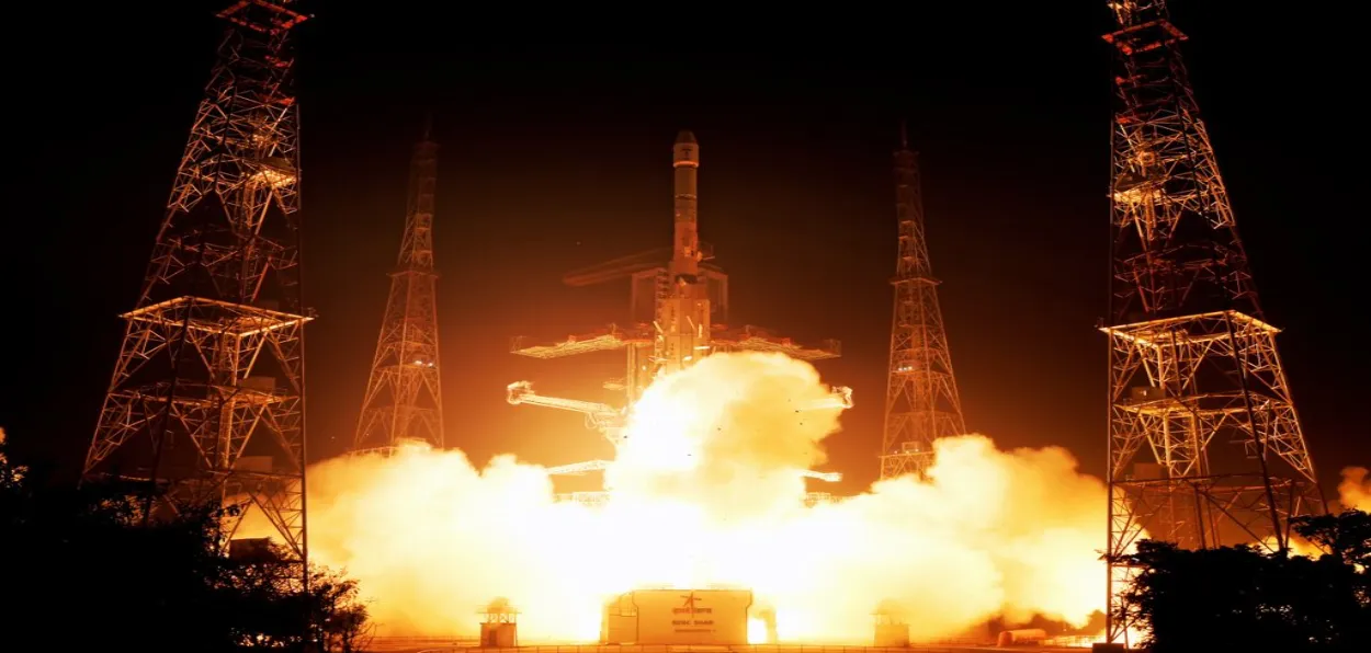  GSLV-F15 carrying NVS-02 taking off from Sriharikota (Image by ISRO)