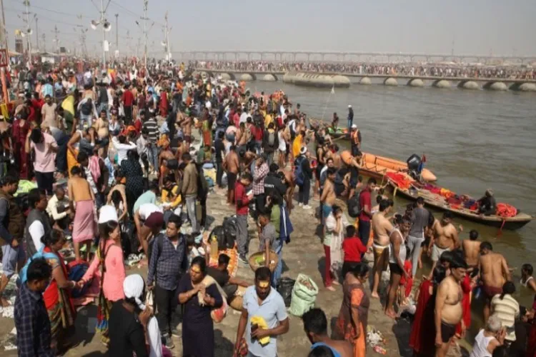 Lakhs participating in Maha Kumbh