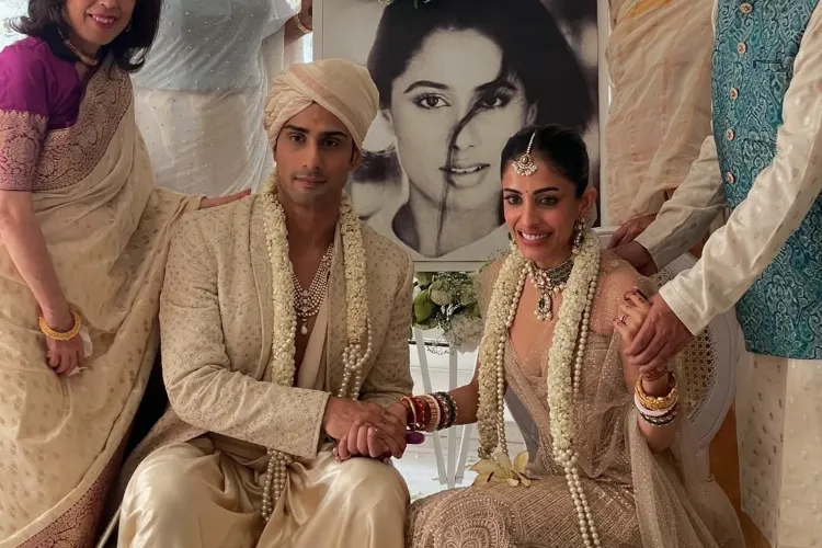 Prateik Babbar and Priya Banerjee tie in knot in front of Smita Patil's picture 