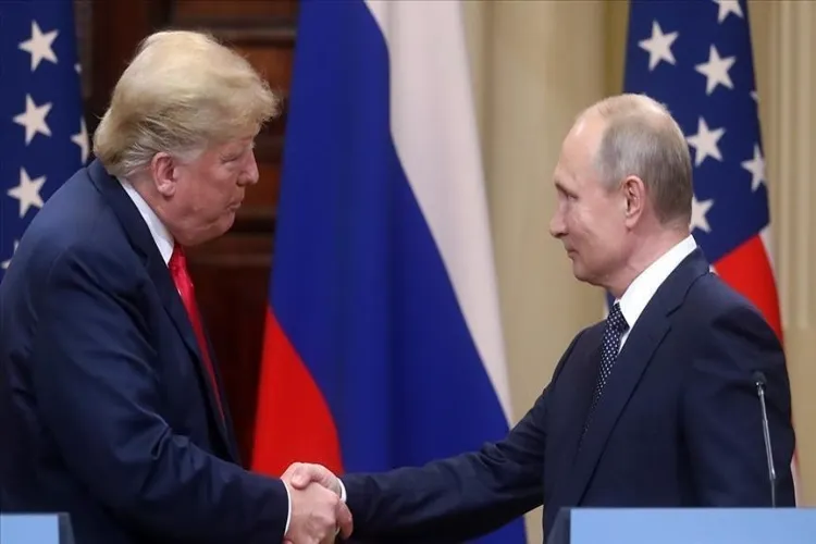 President of Russia Vladimir Putin and POTUS Donald Trump (File)