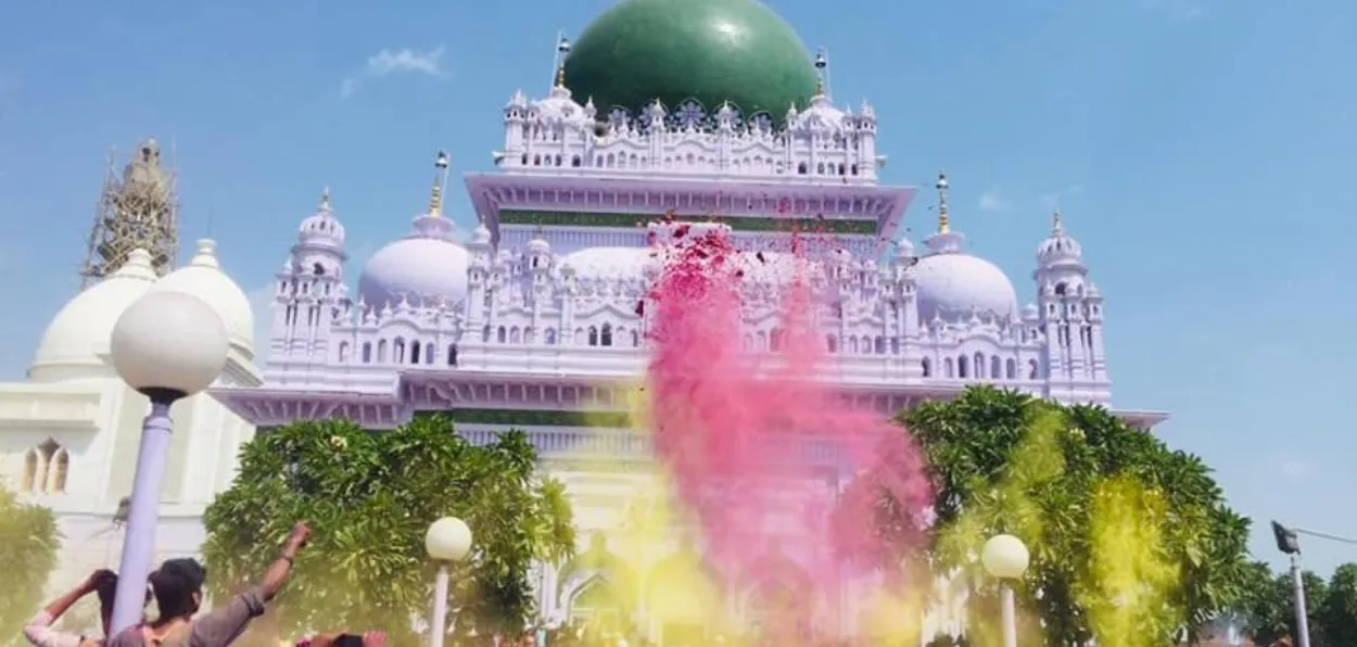 Holi celebrating at the shrine of Muslim Sant Mazar of Haji Waris Ali Shah at Dewa Shareef, Distt. Barabanki, Utter Pradesh